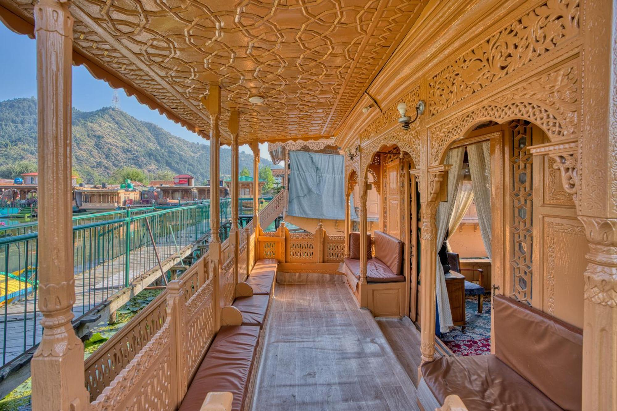 Best View Group Of Houseboats Srīnagar Exterior foto